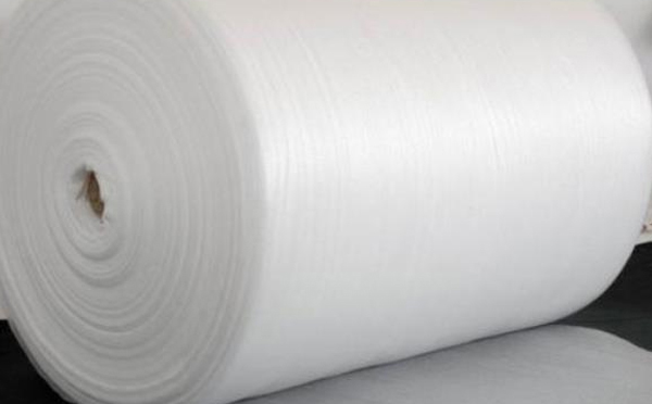 8月盛夏里的轻盈守护:积石山珍珠棉的应用与创新 8月盛夏里的轻盈守护:积石山珍珠棉的应用与创新